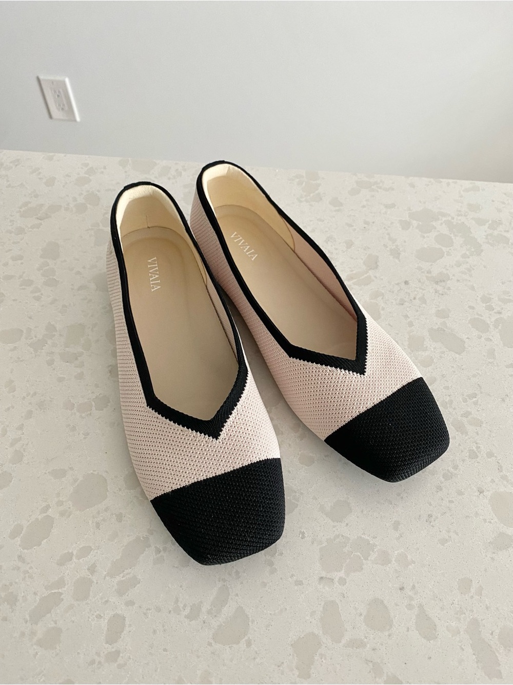 Vivaia Square Toe flats - Picture 2 of 8